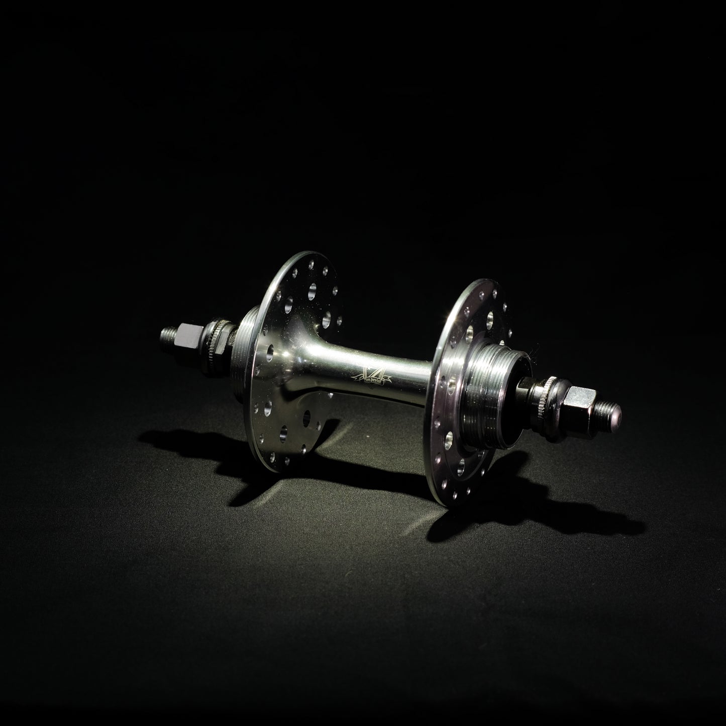 UA Imperial REAR HUB 32H SILVER