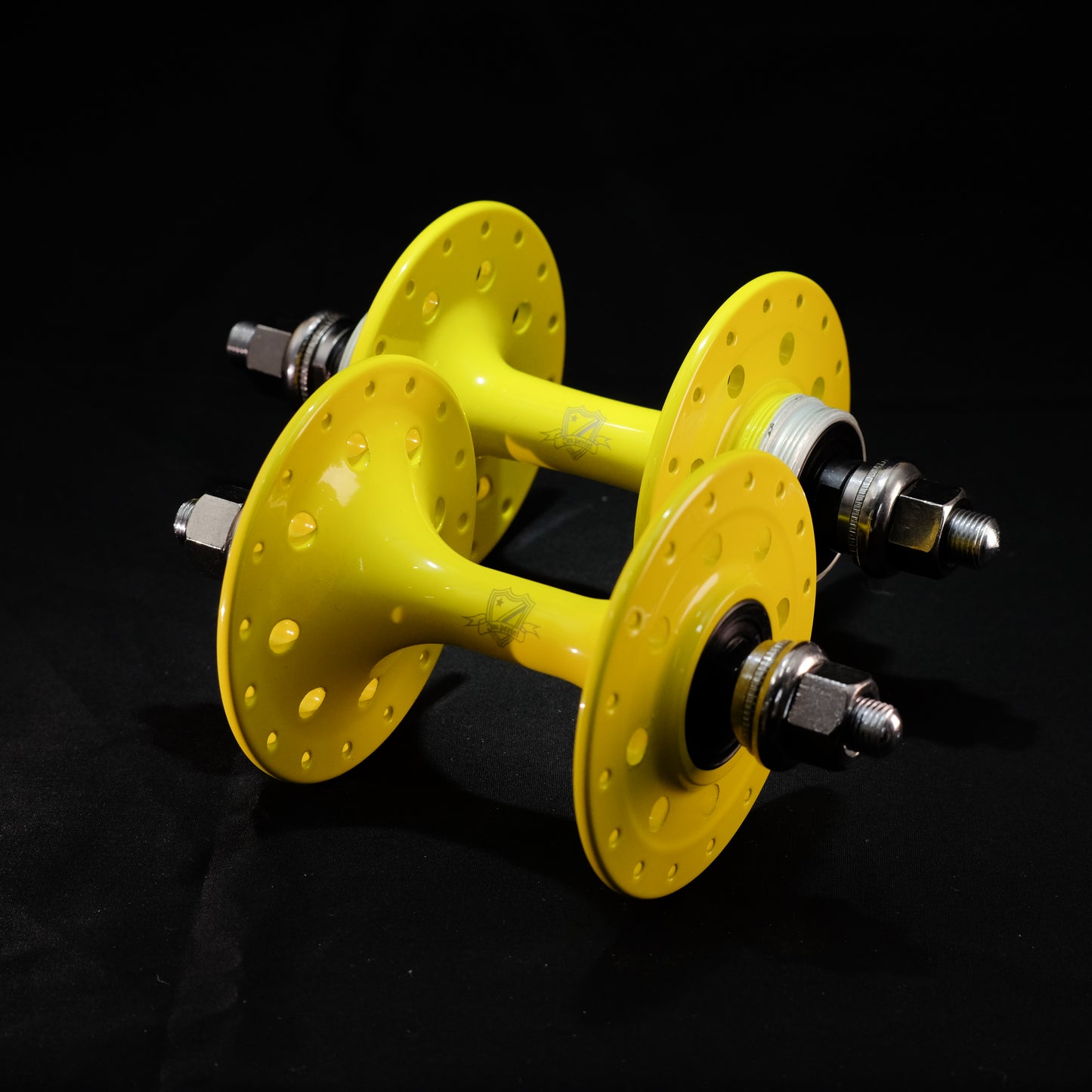 UA Imperial REAR HUB 32H YELLOW