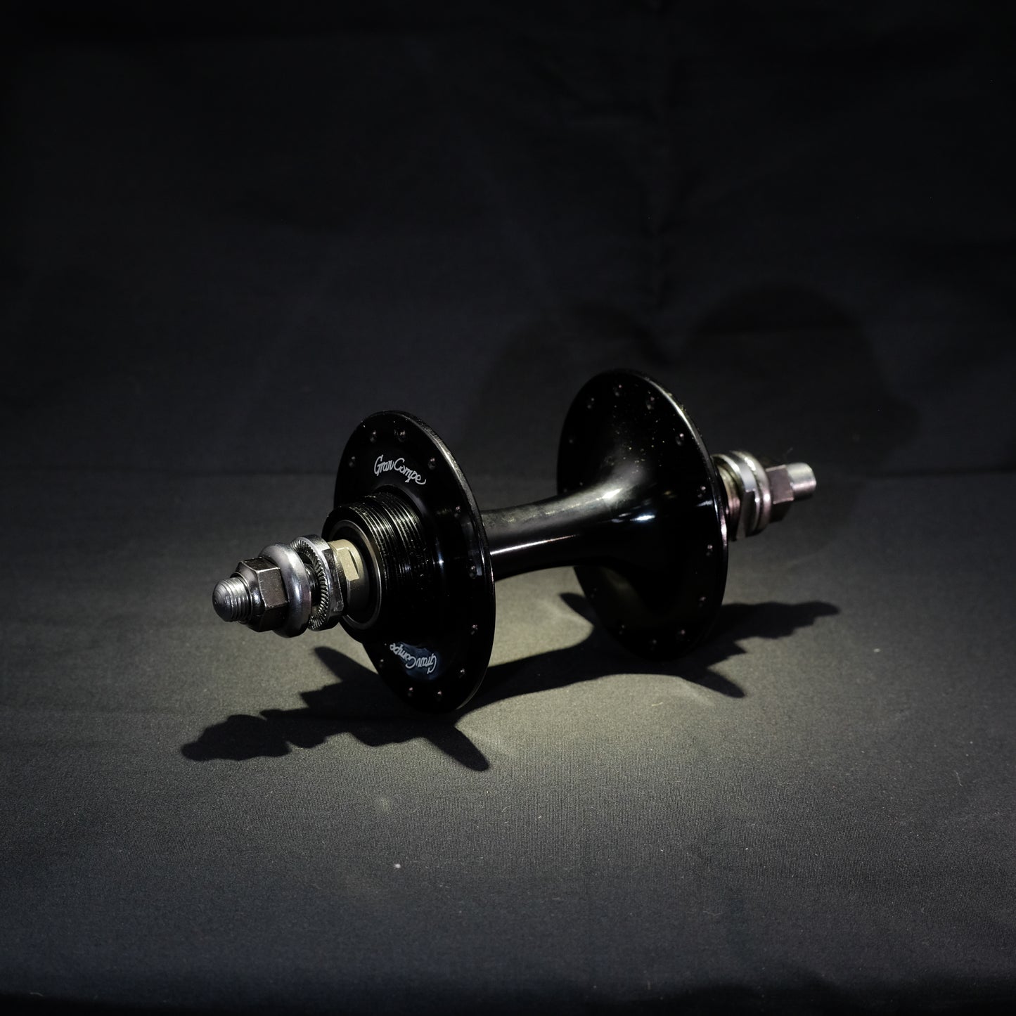 GRAN COMPE TRACK HUB REAR 28H BLACK