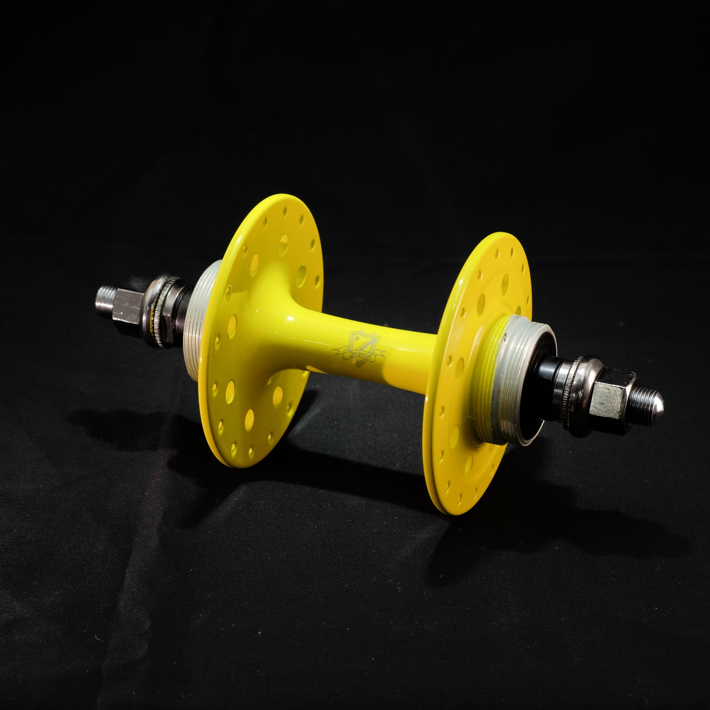 UA Imperial REAR HUB 32H YELLOW